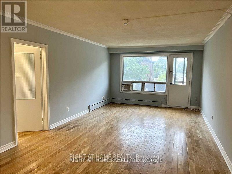 3 - 139 Royal York Road, Toronto, Ontario  M8V 2T9 - Photo 5 - W12790682