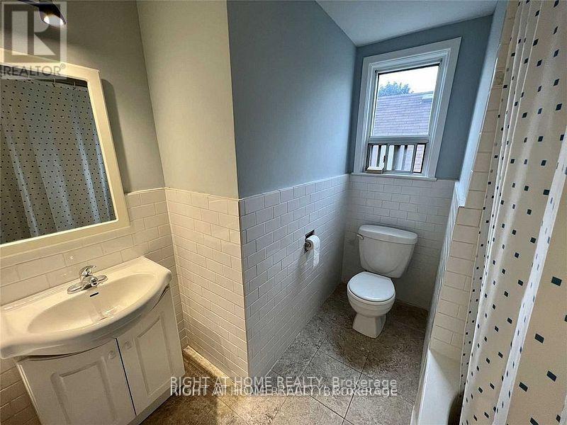 3 - 139 Royal York Road, Toronto, Ontario  M8V 2T9 - Photo 7 - W12790682