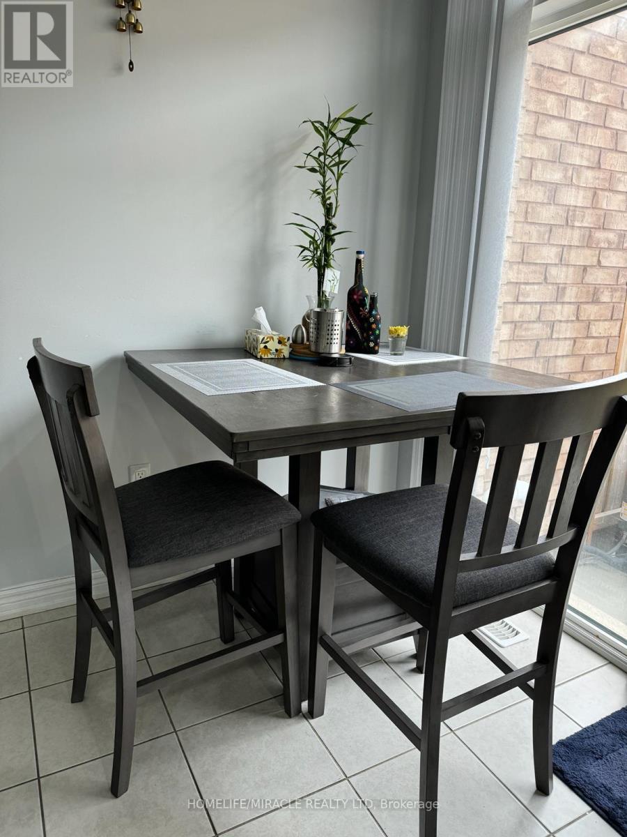 3 Talence Drive, Hamilton, Ontario  L8J 0L2 - Photo 7 - X12790680