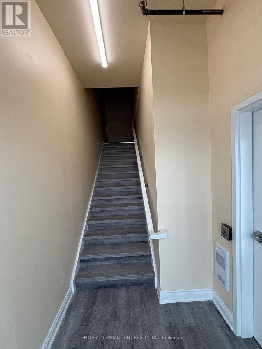 18 Upper Level - 587 Hanlon Creek Boulevard, Guelph, Ontario  N1C 0A1 - Photo 6 - X12790696