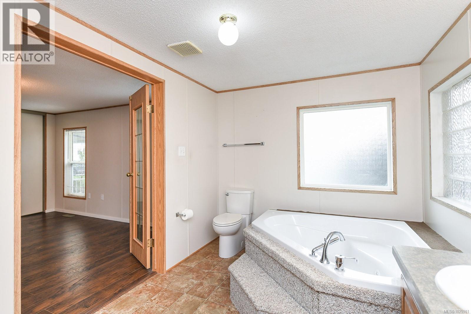 2 4714 Muir Rd, Courtenay, British Columbia  V9N 8Z6 - Photo 33 - 1025981