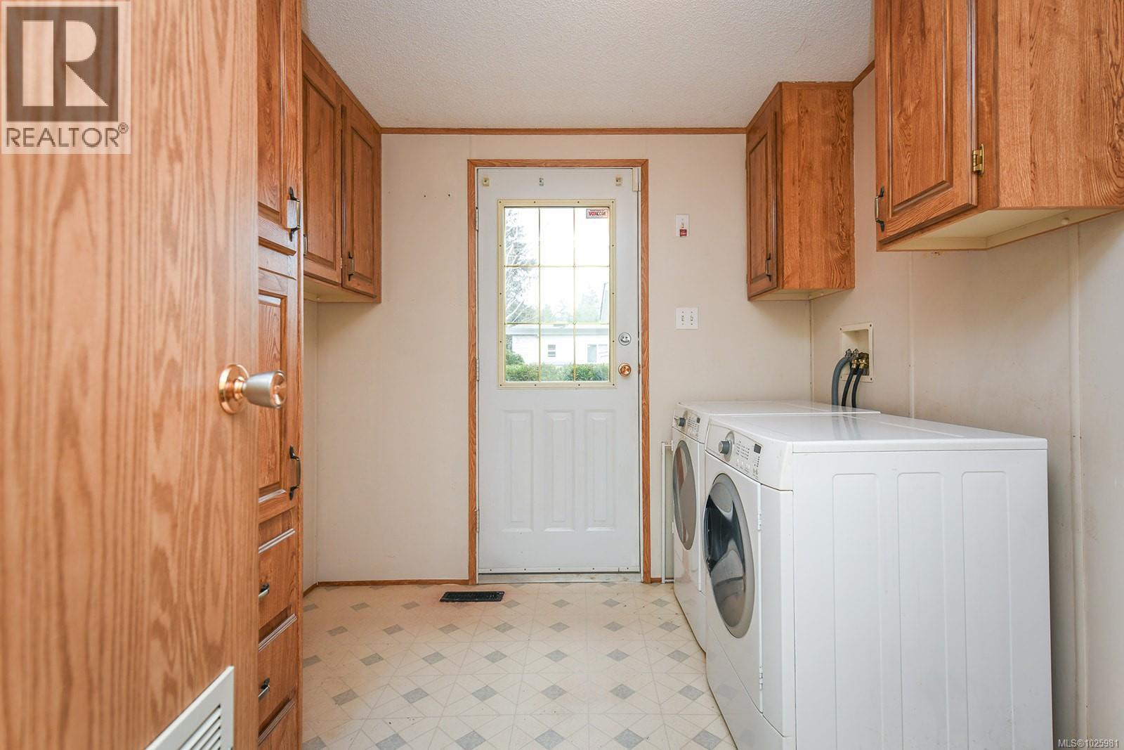 2 4714 Muir Rd, Courtenay, British Columbia  V9N 8Z6 - Photo 40 - 1025981