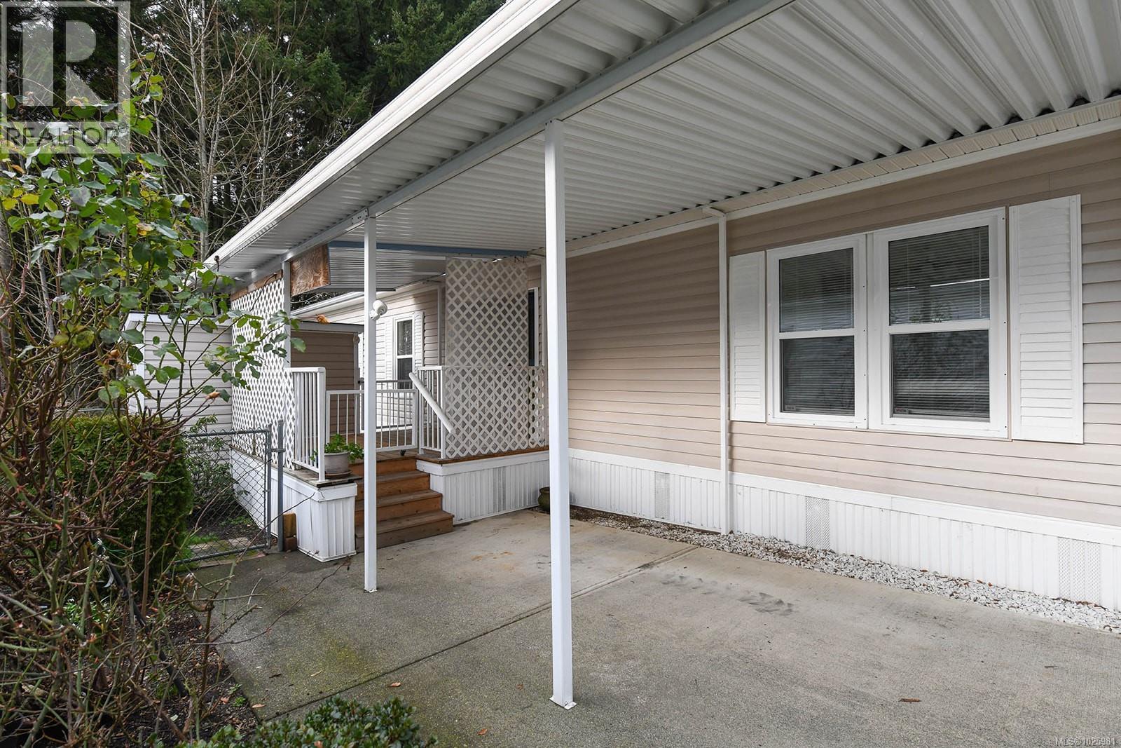 2 4714 Muir Rd, Courtenay, British Columbia  V9N 8Z6 - Photo 4 - 1025981