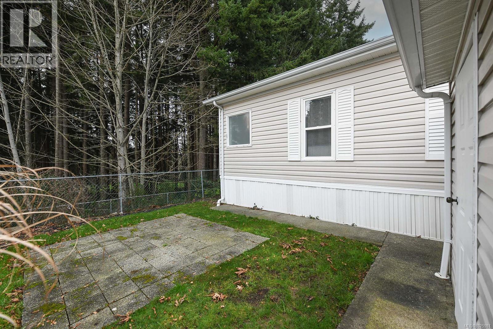 2 4714 Muir Rd, Courtenay, British Columbia  V9N 8Z6 - Photo 6 - 1025981