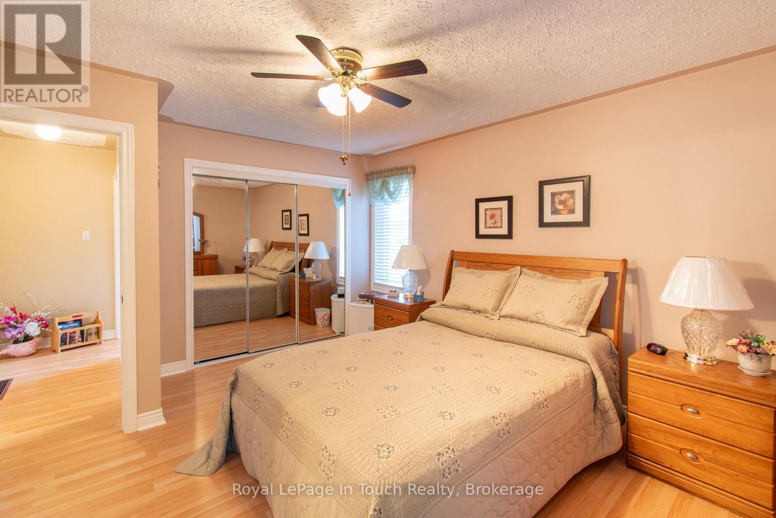 28 Charles Street, Penetanguishene, Ontario  L9M 2G6 - Photo 12 - S12790726