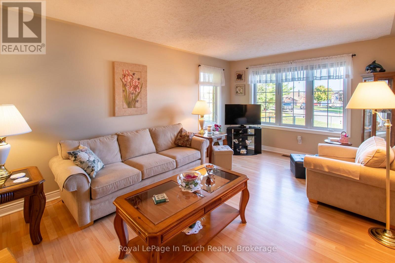 28 Charles Street, Penetanguishene, Ontario  L9M 2G6 - Photo 7 - S12790726