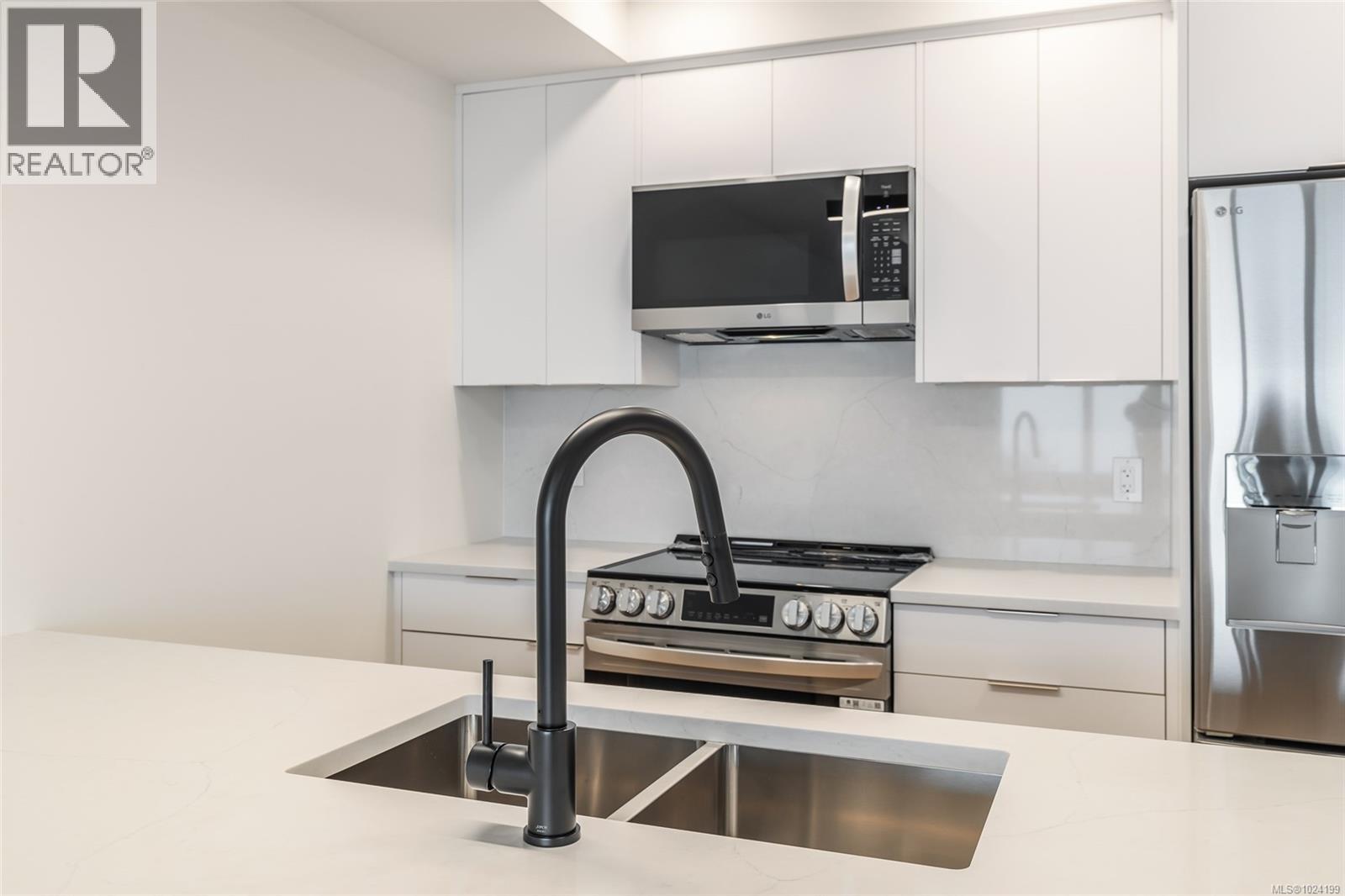 203 45 Haliburton St, Nanaimo, British Columbia  V9R 4V6 - Photo 6 - 1024199