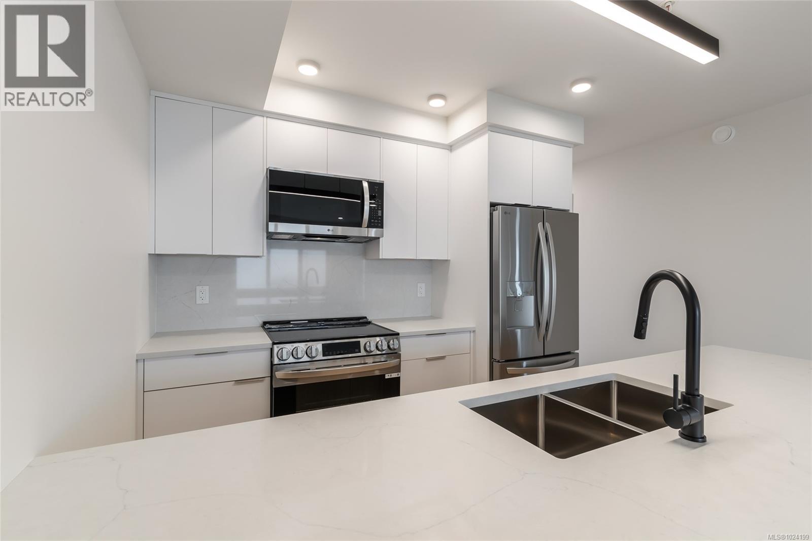 203 45 Haliburton St, Nanaimo, British Columbia  V9R 4V6 - Photo 5 - 1024199