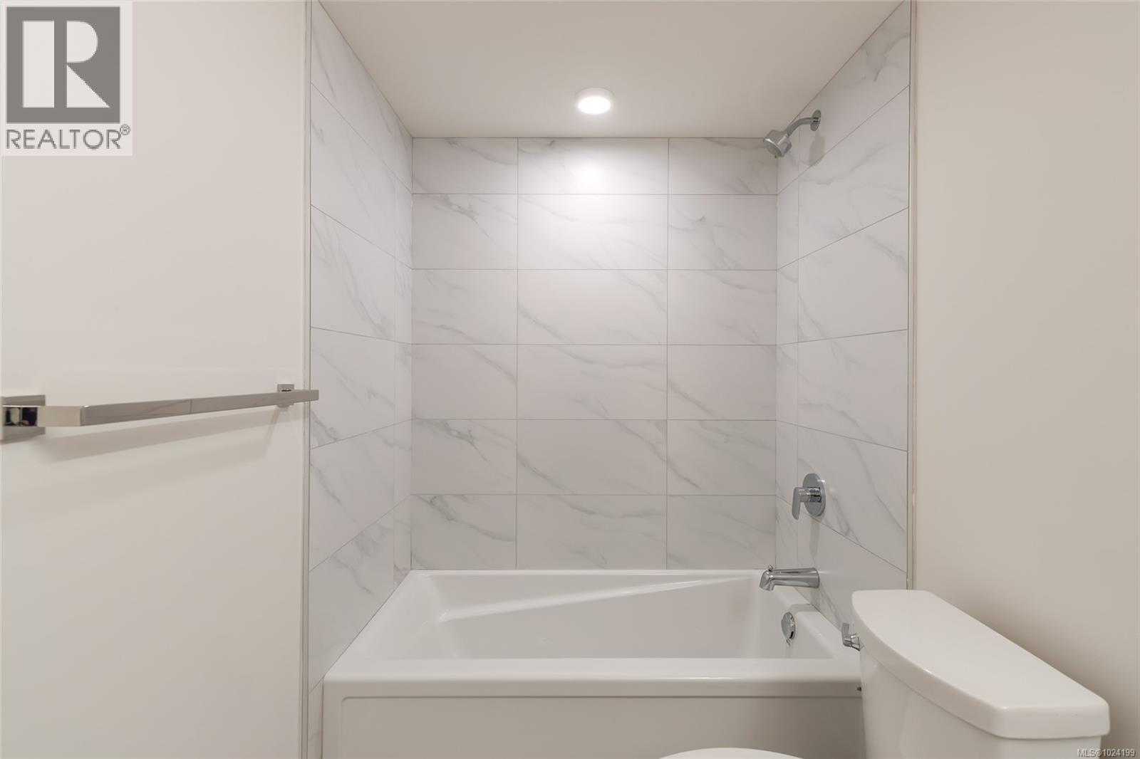 203 45 Haliburton St, Nanaimo, British Columbia  V9R 4V6 - Photo 15 - 1024199