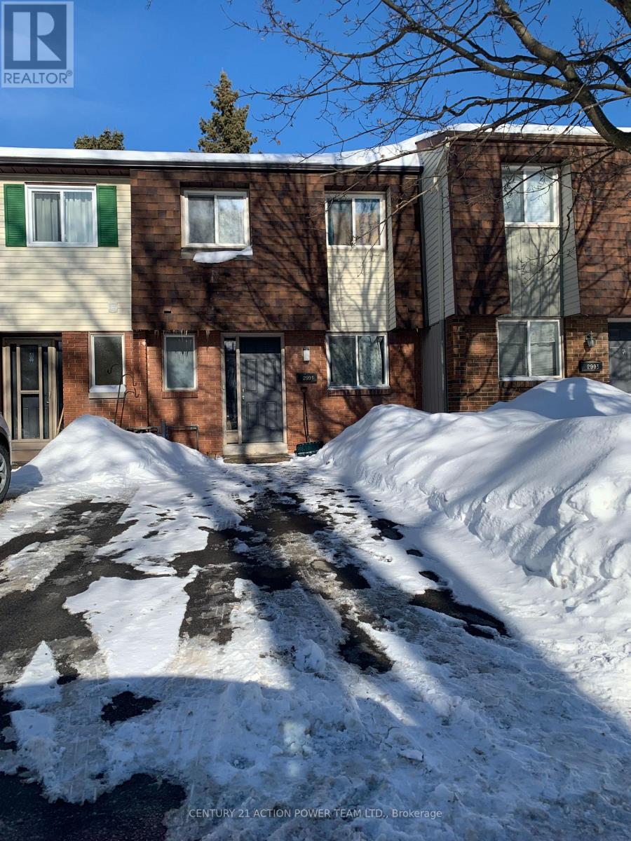 2991 Olympic Way, Ottawa, Ontario  K1T 1Y3 - Photo 2 - X12790732