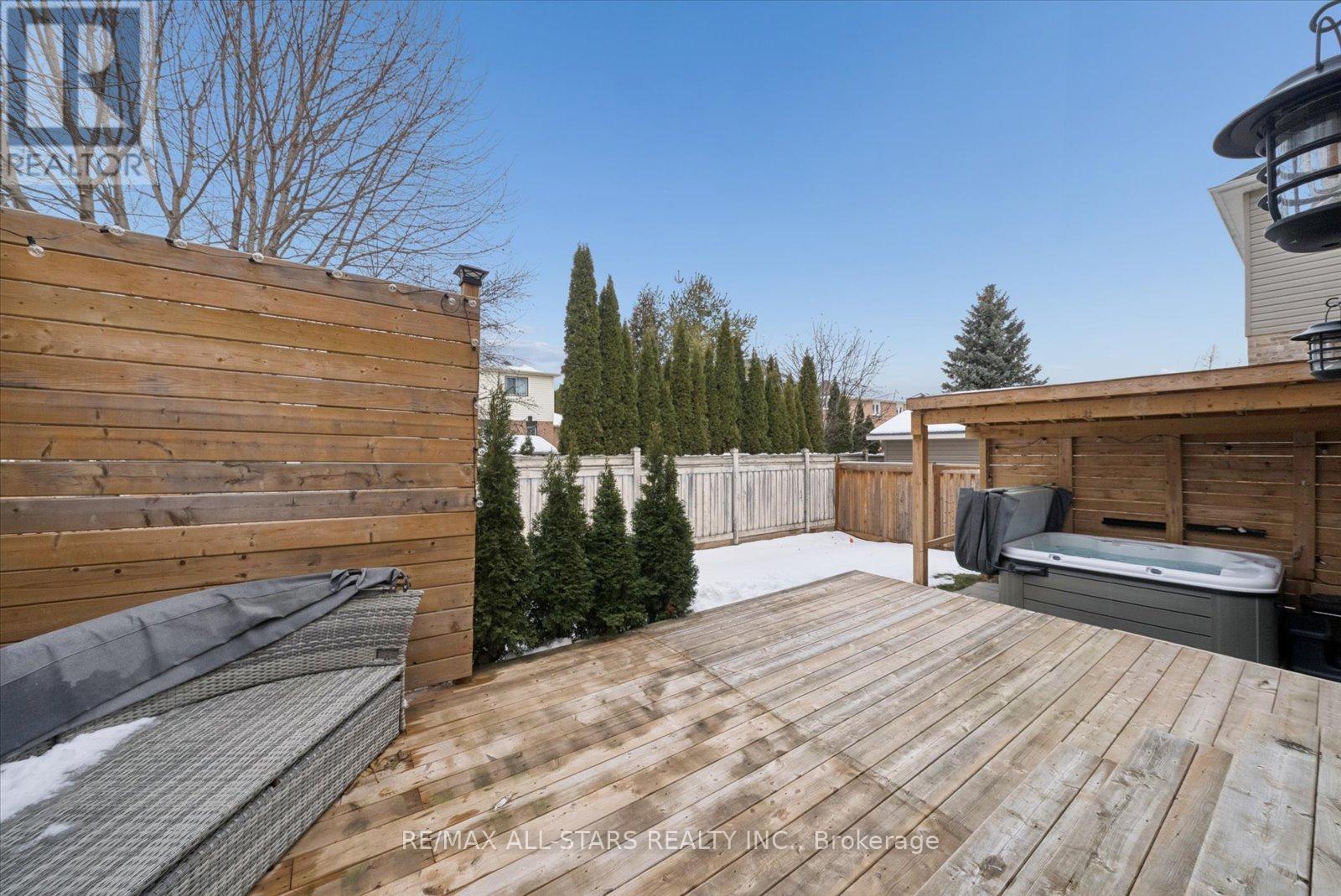 20 Carleton Trail, New Tecumseth, Ontario  L0G 1A0 - Photo 5 - N12640880