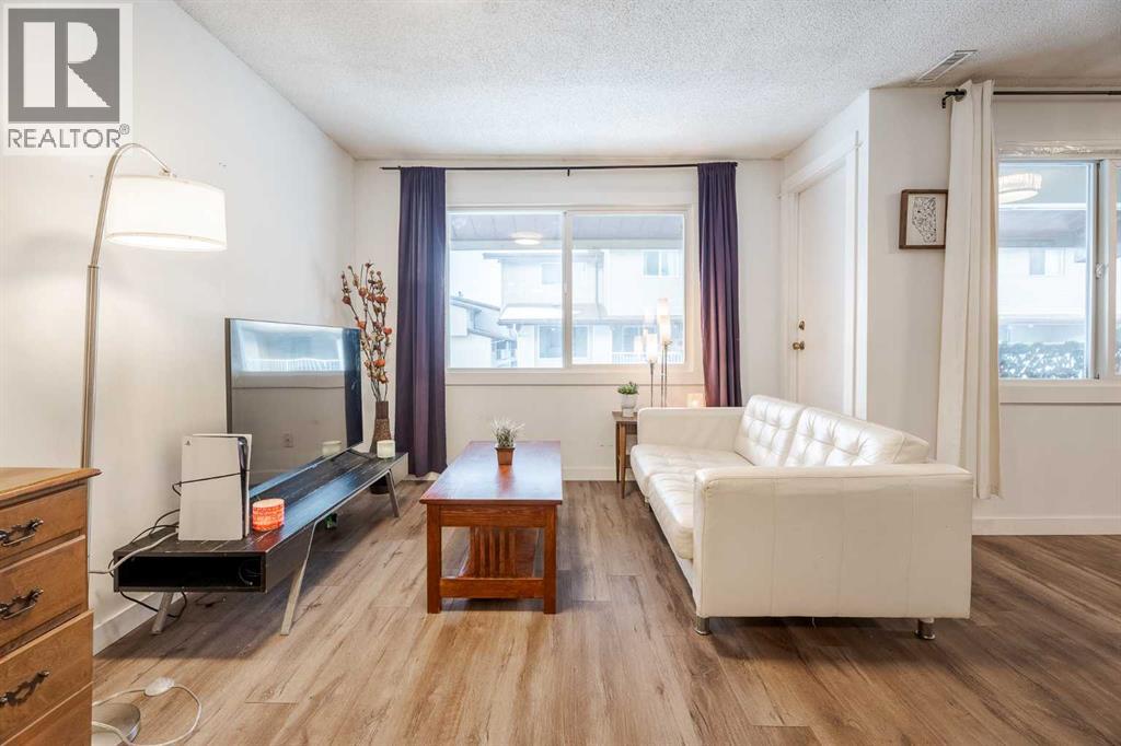 424, 200 Brookpark Drive Sw, Calgary, Alberta  T2W 3E5 - Photo 14 - A2281367