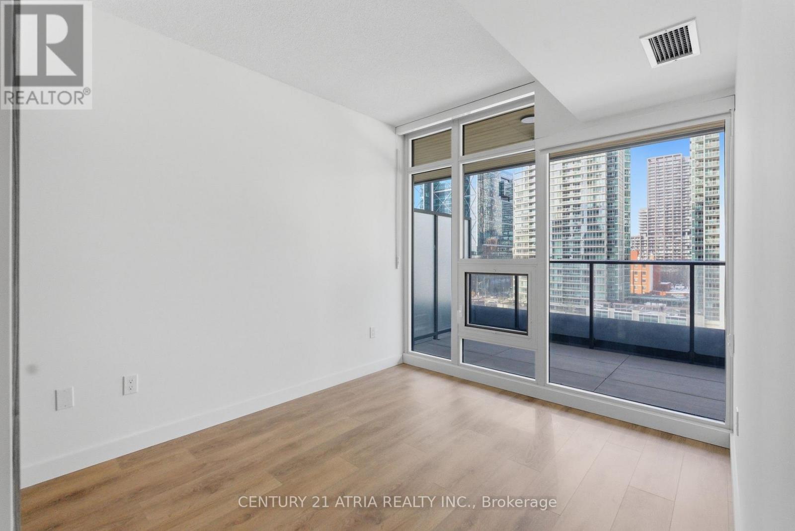 801 - 1 Concord Cityplace Way, Toronto, Ontario  M5V 0X3 - Photo 13 - C12790728