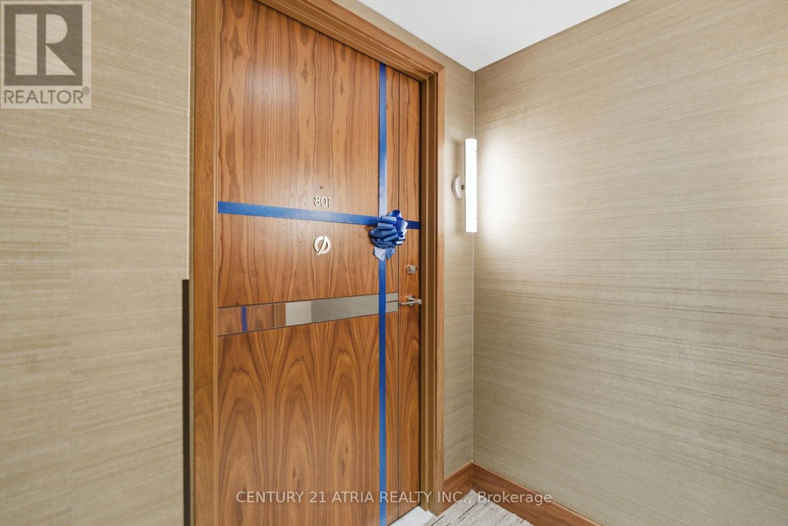 801 - 1 Concord Cityplace Way, Toronto, Ontario  M5V 0X3 - Photo 5 - C12790728