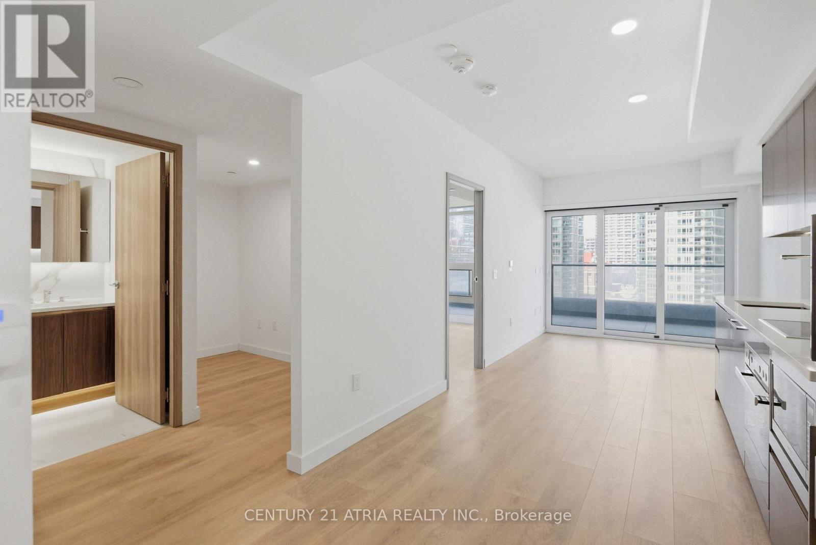 801 - 1 Concord Cityplace Way, Toronto, Ontario  M5V 0X3 - Photo 6 - C12790728