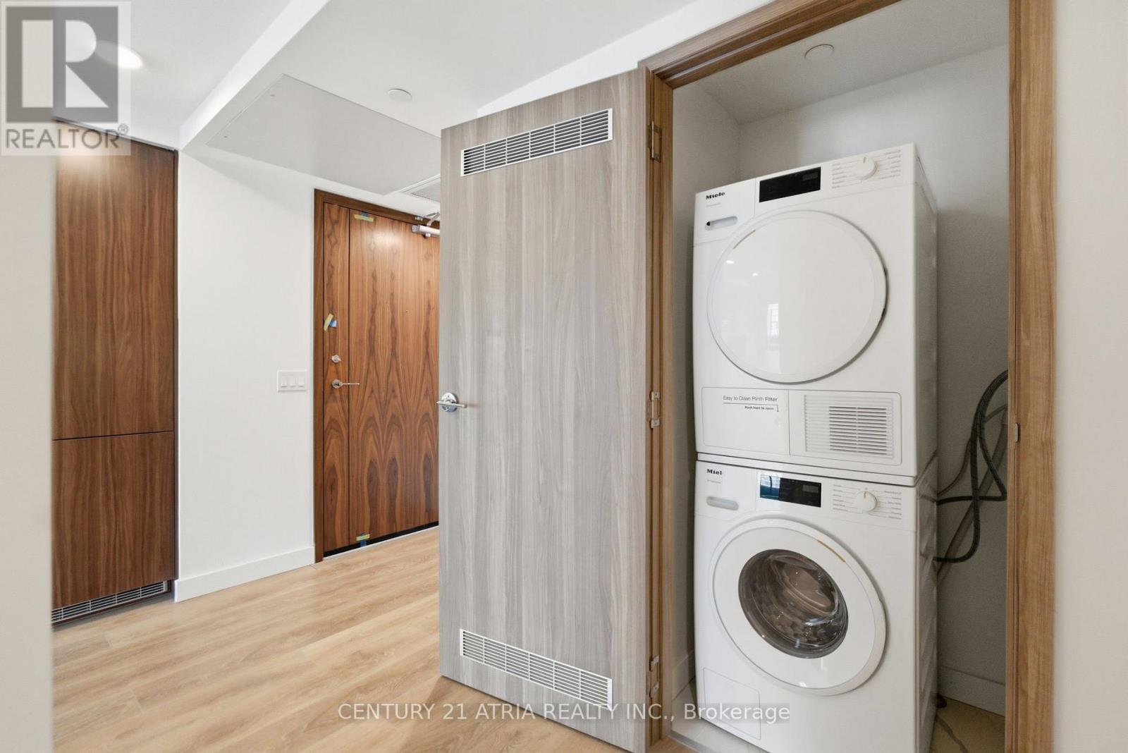 801 - 1 Concord Cityplace Way, Toronto, Ontario  M5V 0X3 - Photo 9 - C12790728