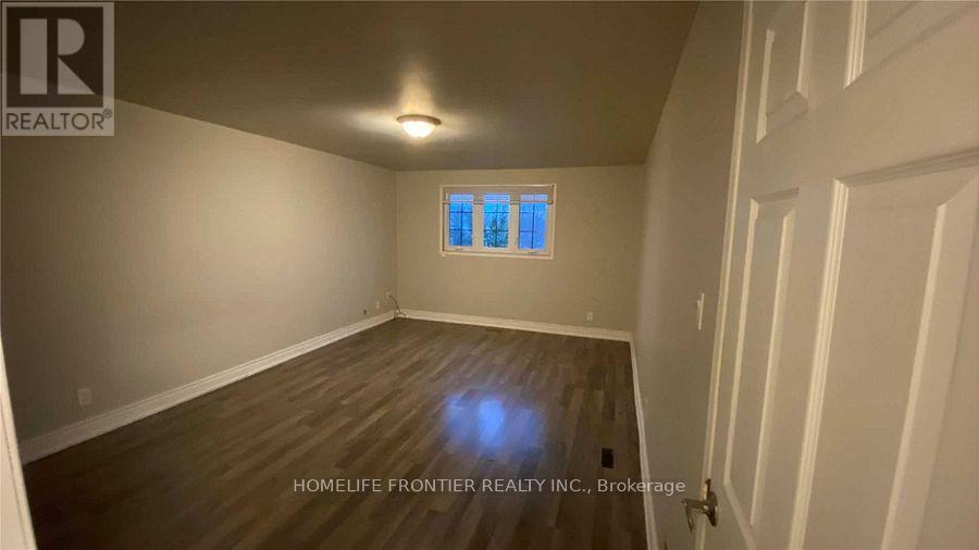 39 Camrose Drive, Georgina, Ontario  L4P 3L6 - Photo 17 - N12790722