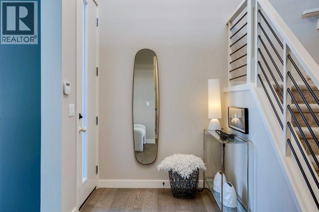 111 Sundown Crescent, Cochrane, Alberta  T4C 1Y3 - Photo 3 - A2252118