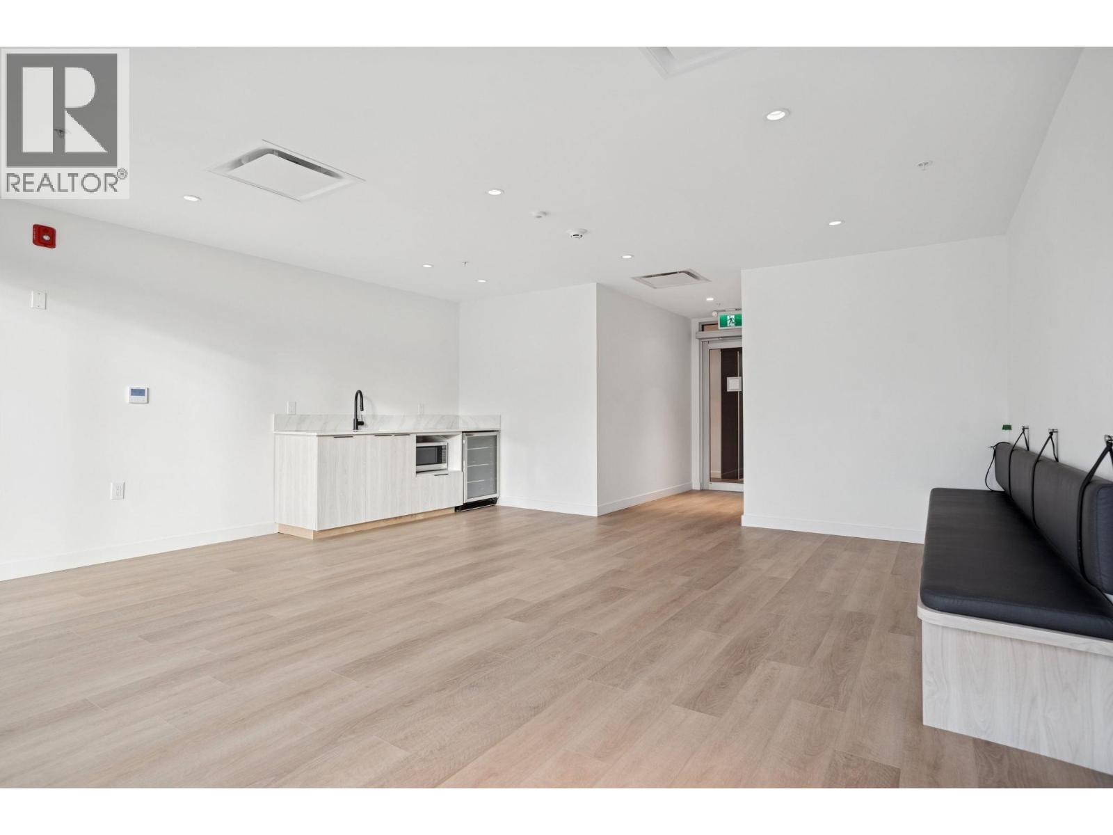 104 2268 E Broadway, Vancouver, British Columbia  V5N 0L2 - Photo 18 - R3081766