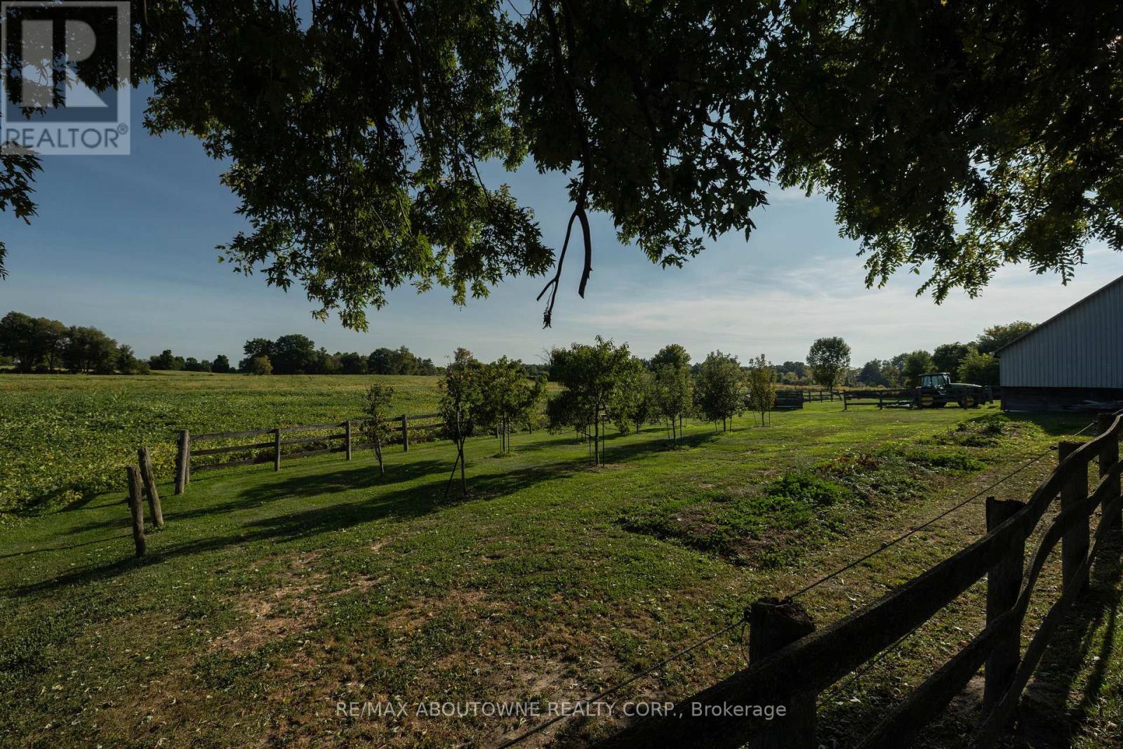 3276 Governors Road, Hamilton, Ontario  L0R 1T0 - Photo 10 - X12790736