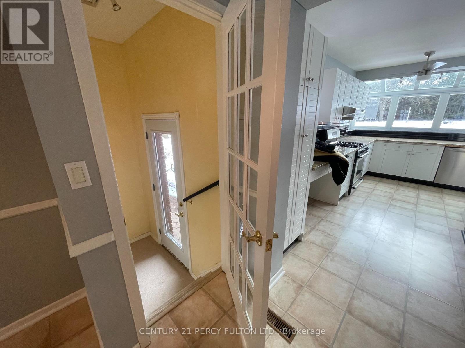 10208 Tenth Line, Halton Hills, Ontario  L0P 1K0 - Photo 25 - W12787732