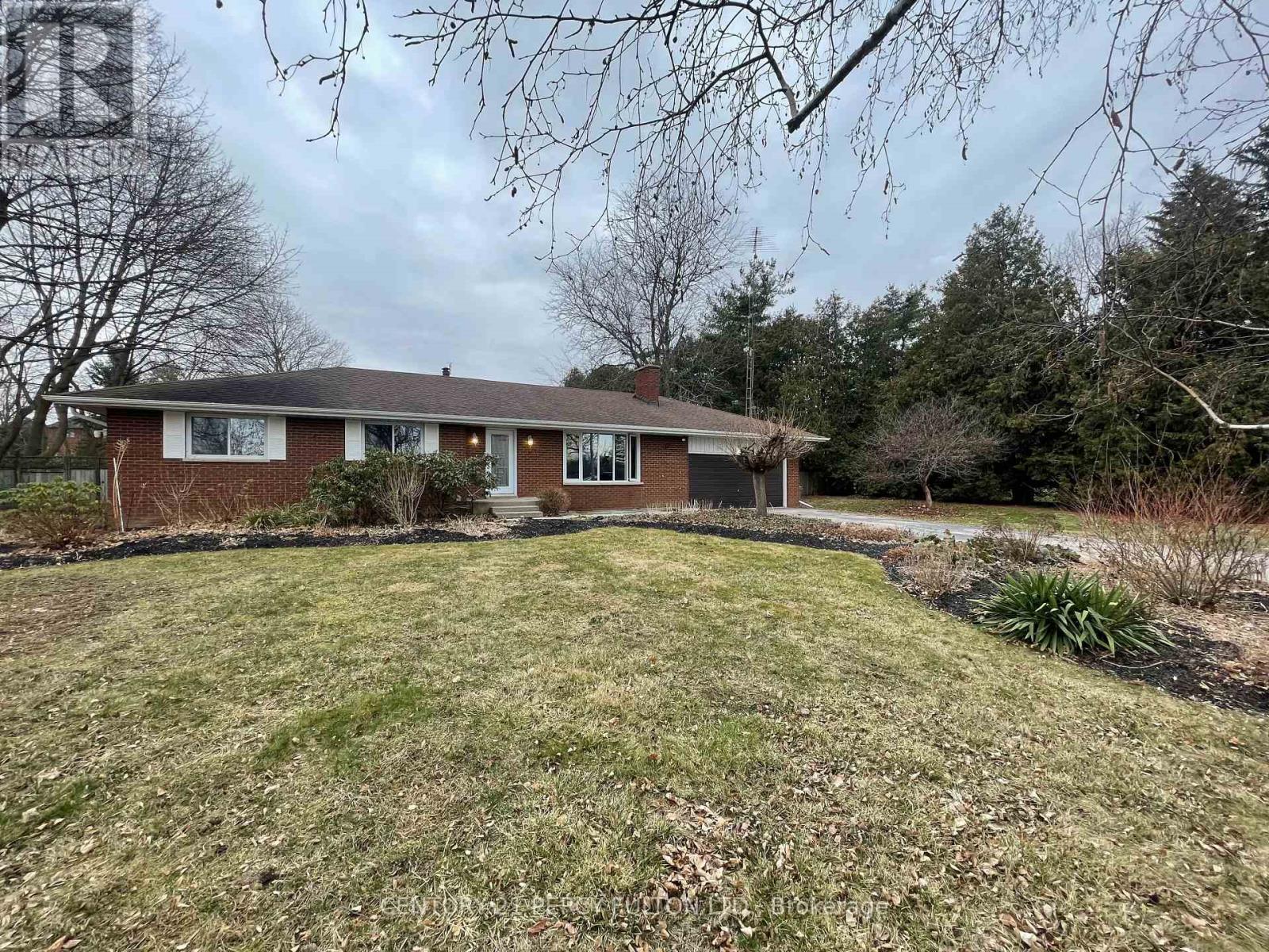 10208 Tenth Line, Halton Hills, Ontario  L0P 1K0 - Photo 3 - W12787732