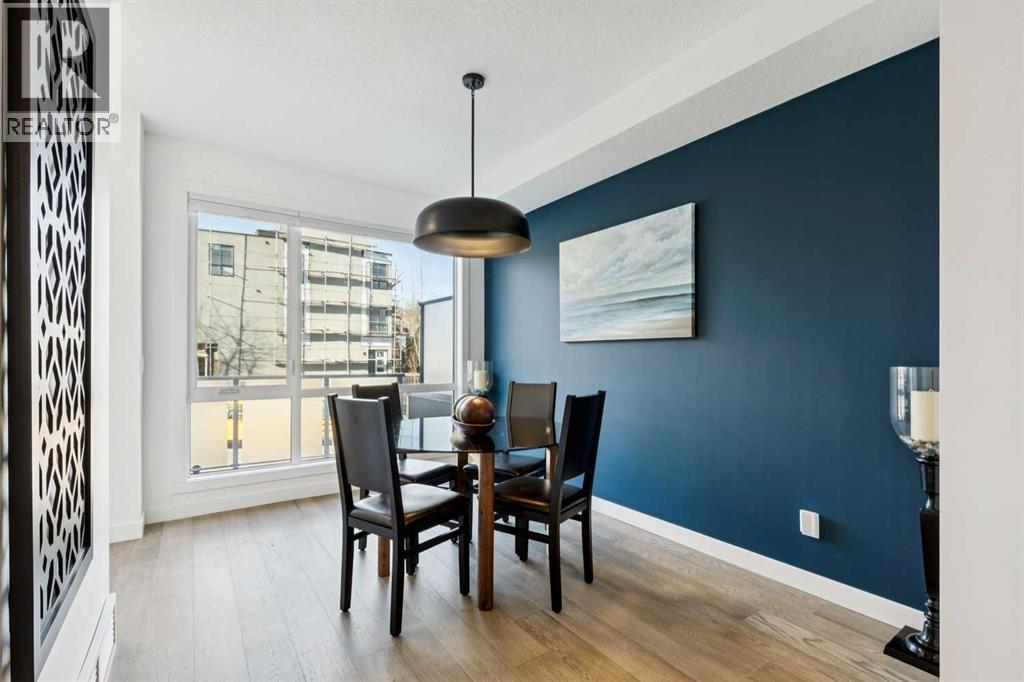 2106 17a Street Sw, Calgary, Alberta  T2T 4R8 - Photo 3 - A2285727