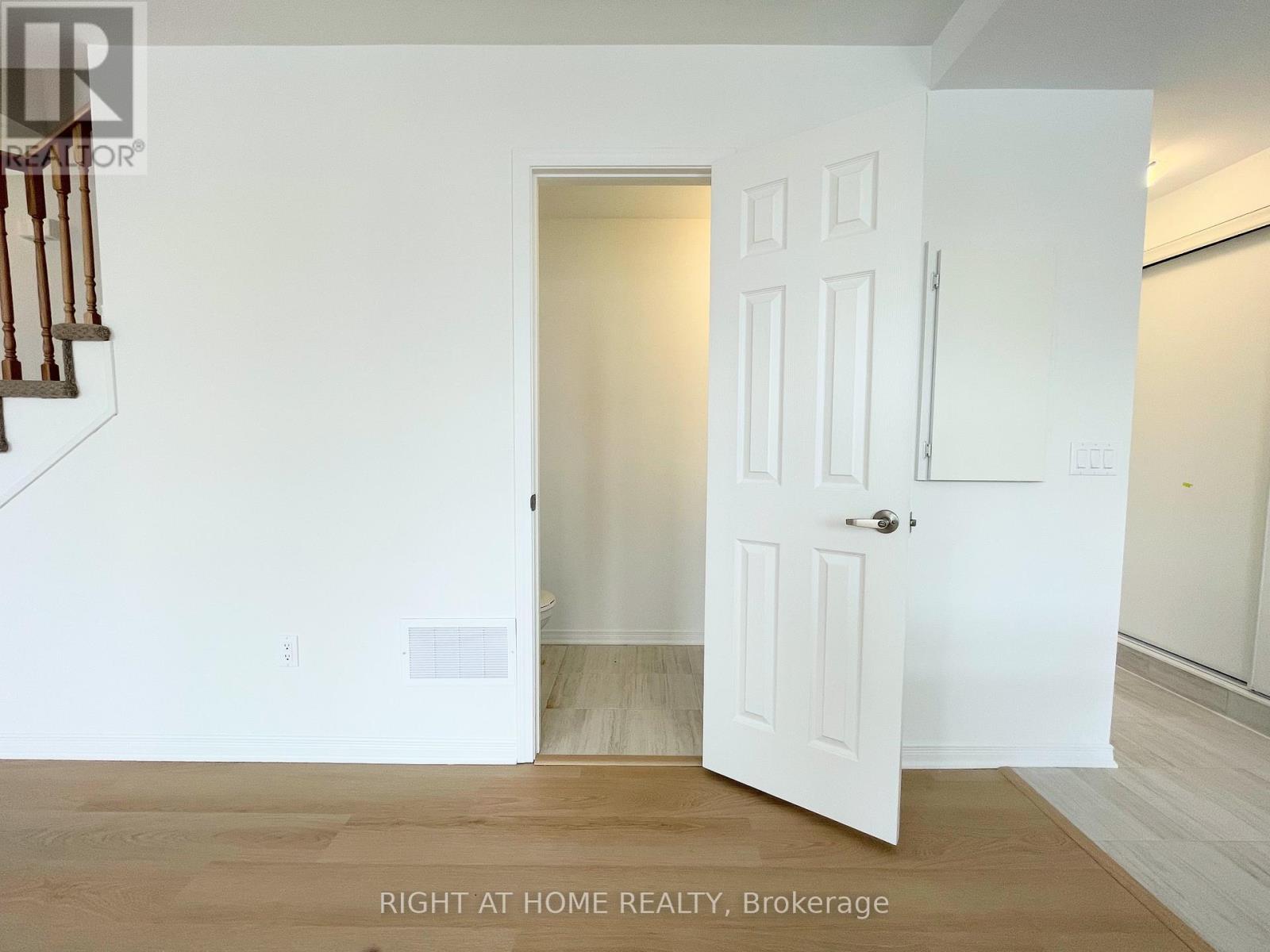 6 - 4320 Ebenezer Road, Brampton, Ontario  L6P 4S2 - Photo 7 - W12788520