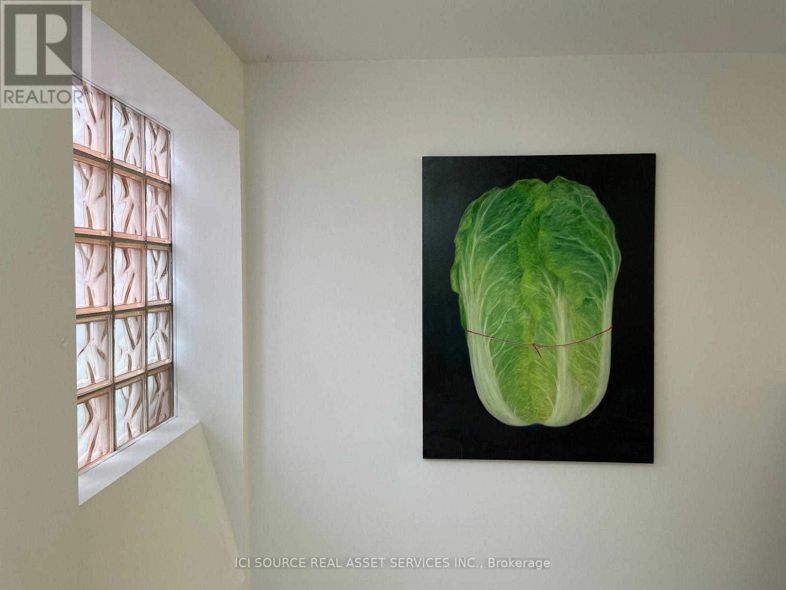 R - 60 Beverley Street, Toronto, Ontario  M5T 1X9 - Photo 4 - C12790740