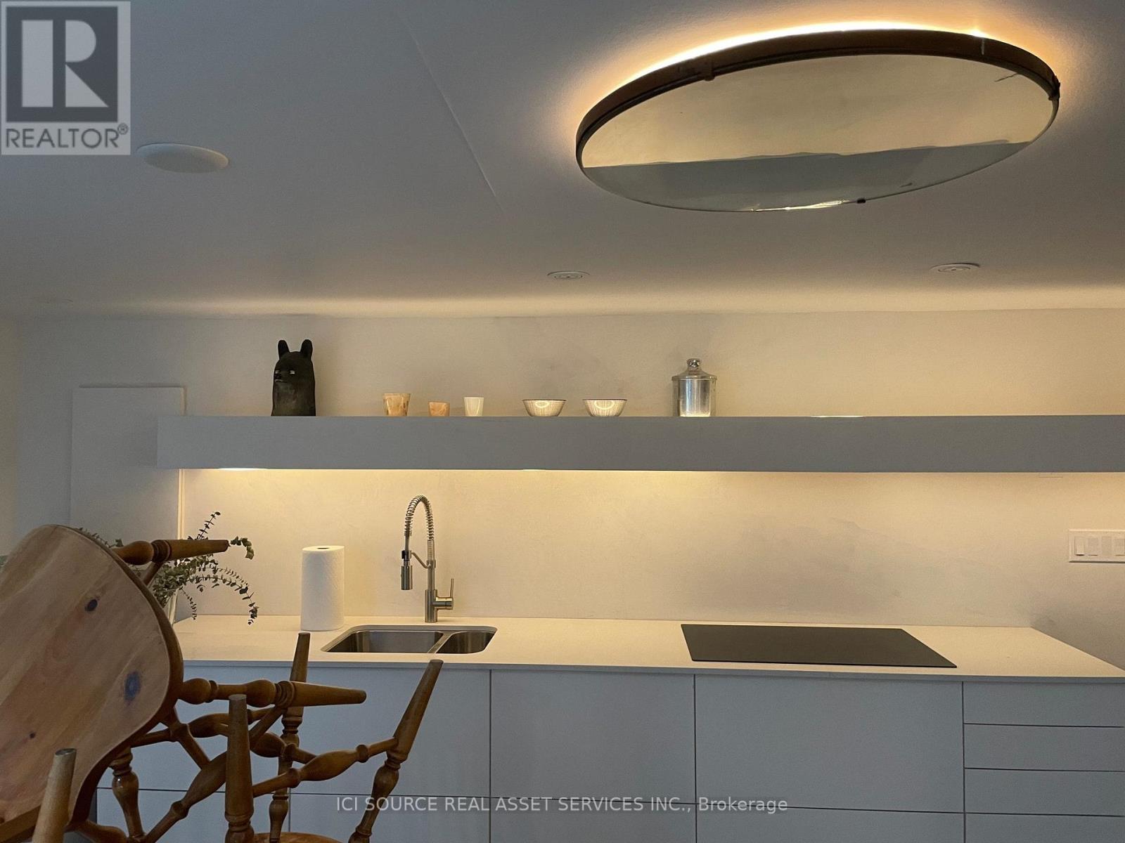 R - 60 Beverley Street, Toronto, Ontario  M5T 1X9 - Photo 6 - C12790740