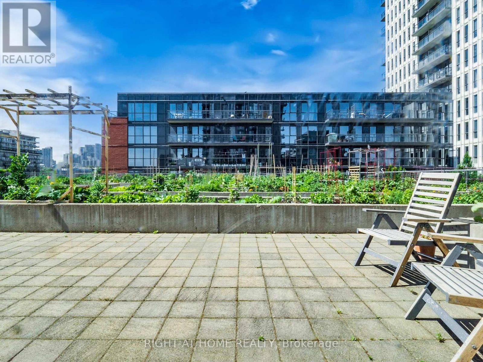 1407 - 55 Regent Park Boulevard, Toronto, Ontario  M5A 0C2 - Photo 24 - C12790754