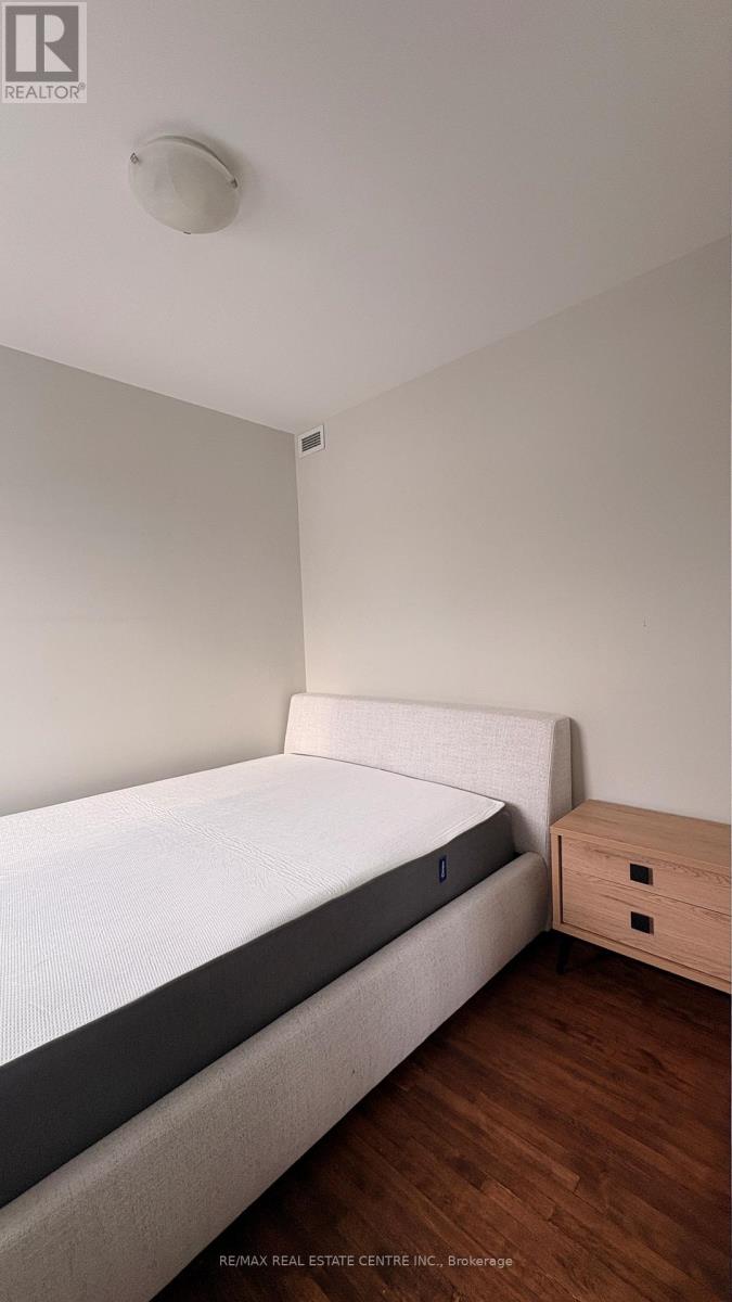 #1 - 64 Simcoe Street N, Oshawa, Ontario  L1G 4S2 - Photo 13 - E12790784