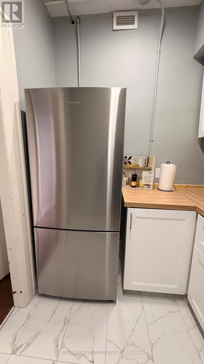 #1 - 64 Simcoe Street N, Oshawa, Ontario  L1G 4S2 - Photo 2 - E12790784