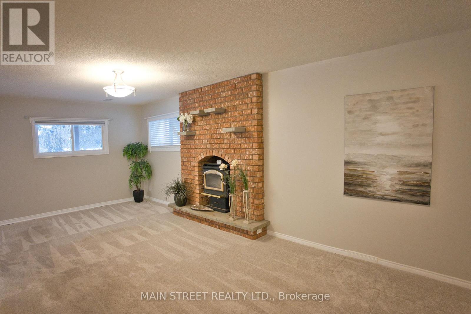 22 Royal Court, Bradford West Gwillimbury, Ontario  L3Z 2P4 - Photo 24 - N12790744