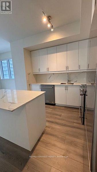 805 - 9000 Jane Street, Vaughan, Ontario  L4K 0M6 - Photo 7 - N12790768