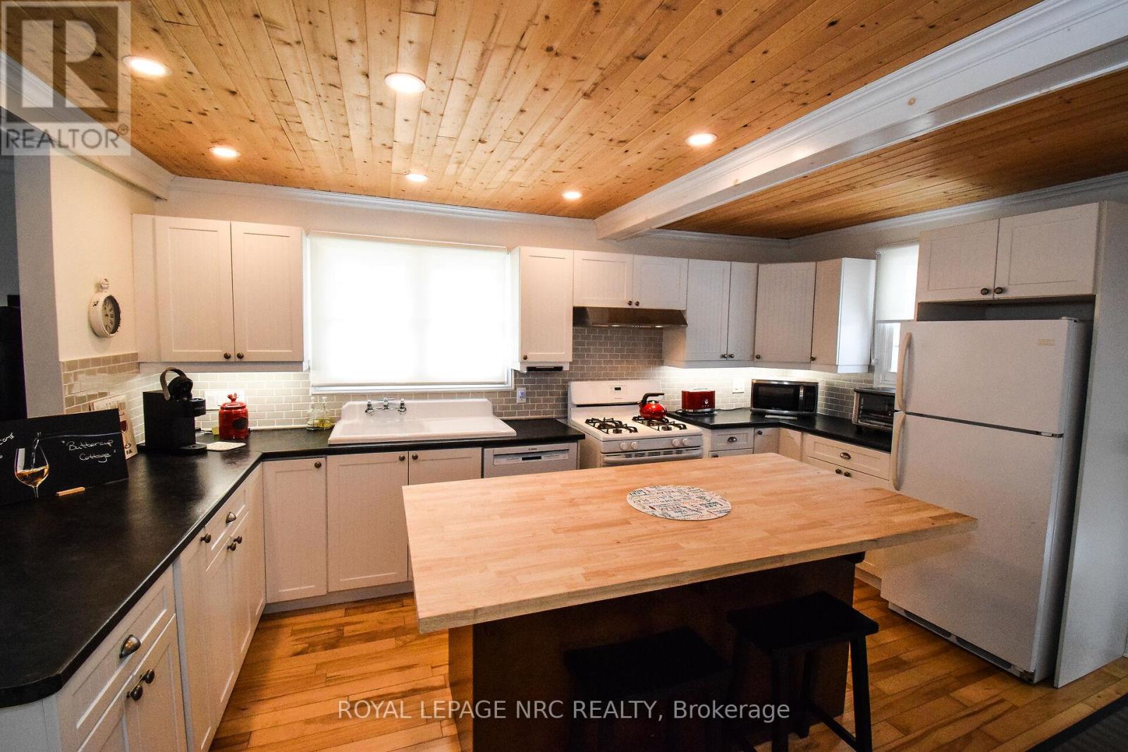 349 Elmwood Avenue, Fort Erie, Ontario  L0S 1B0 - Photo 19 - X12782730