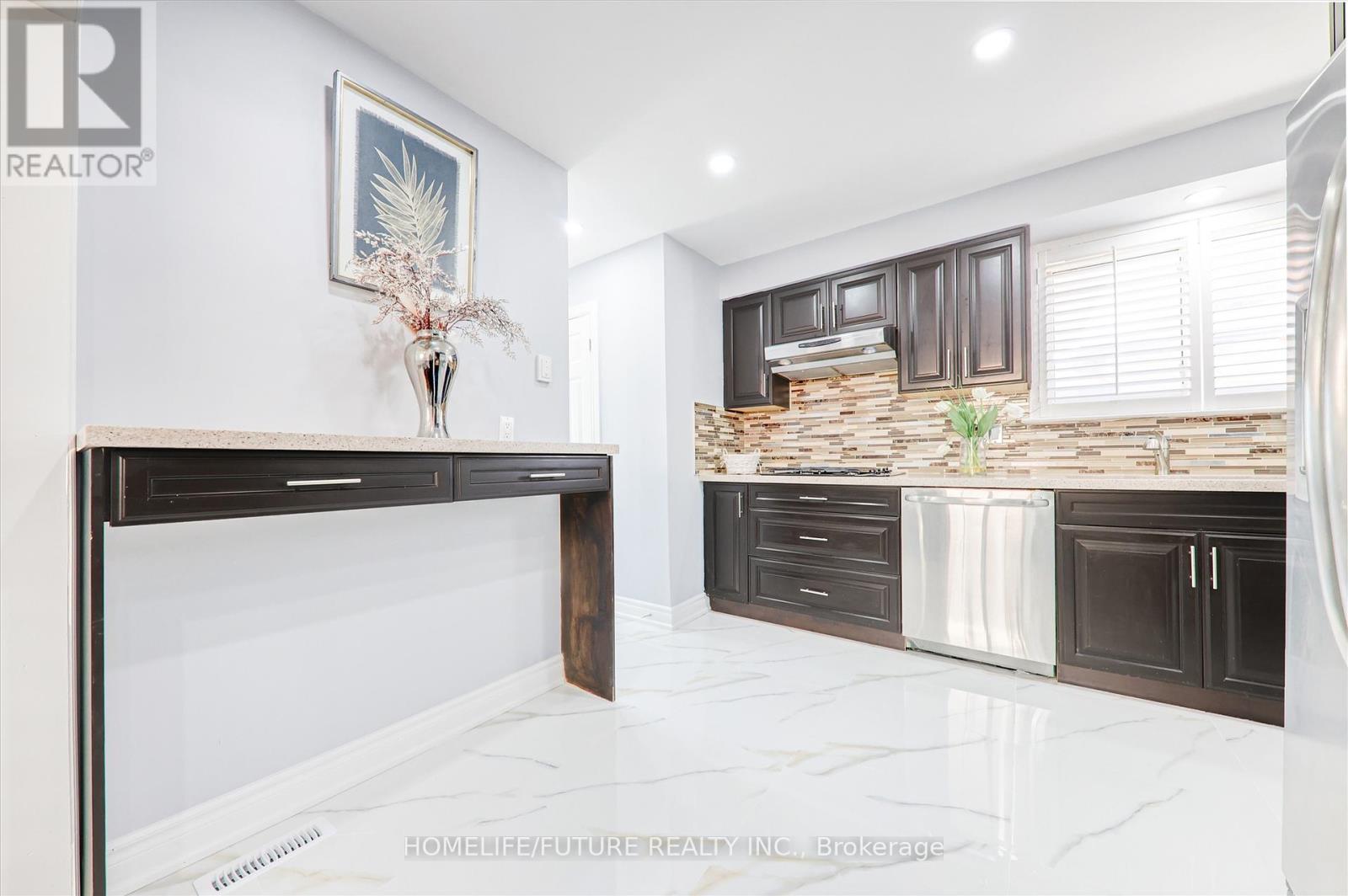 Main - 43 Tamarisk Drive, Toronto, Ontario  M9V 1S2 - Photo 8 - W12790762