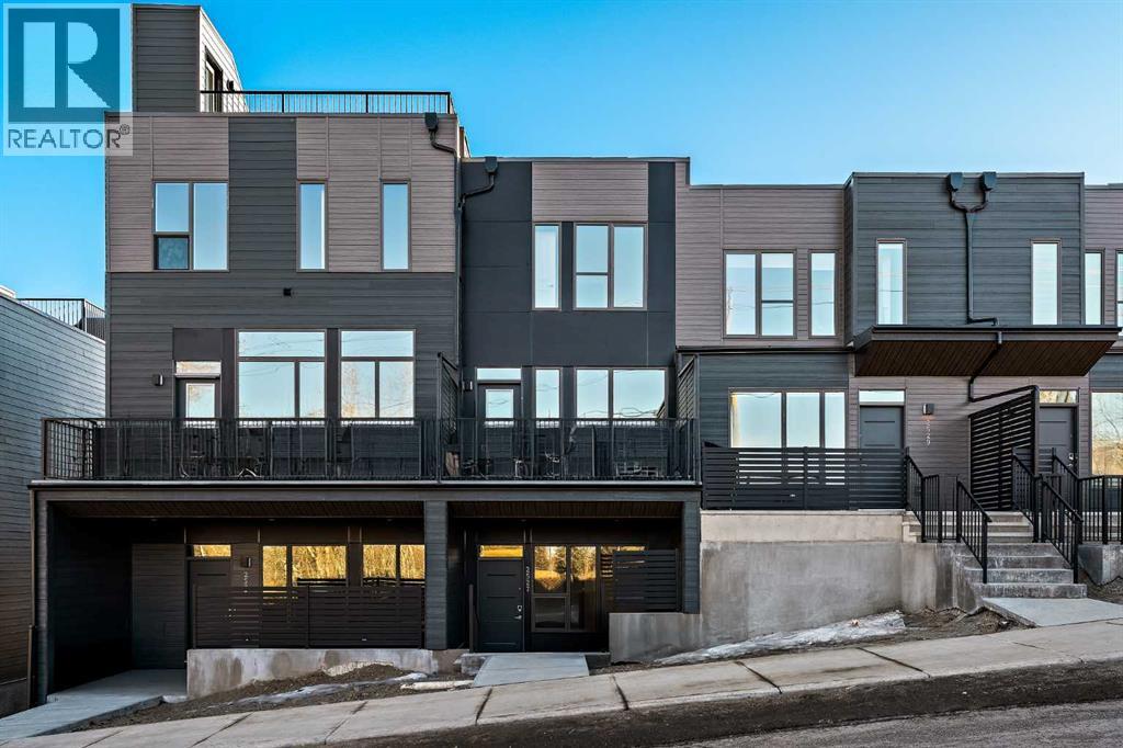 2527 Sovereign Crescent SW, Calgary, Alberta