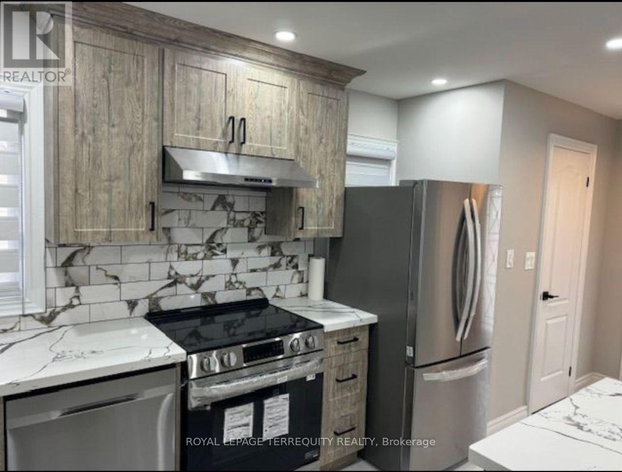 71 Woodhouse Crescent, Ajax, Ontario  L1S 2N5 - Photo 9 - E12790792