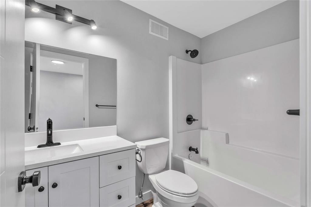 571 Burrows Avenue, Winnipeg, Manitoba  R2W 2A5 - Photo 13 - 202602721