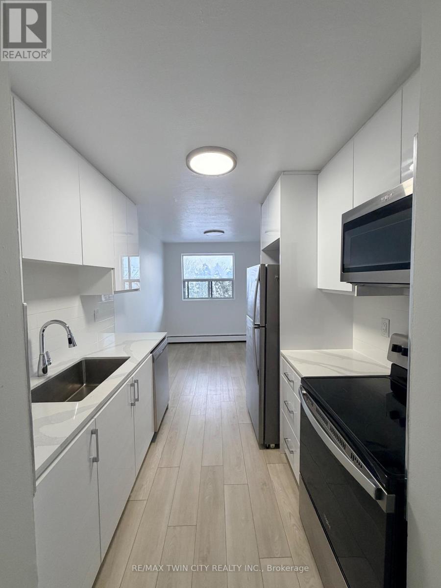 19 - 15 Kappele Circle, Stratford, Ontario  N5A 5M1 - Photo 7 - X12790790