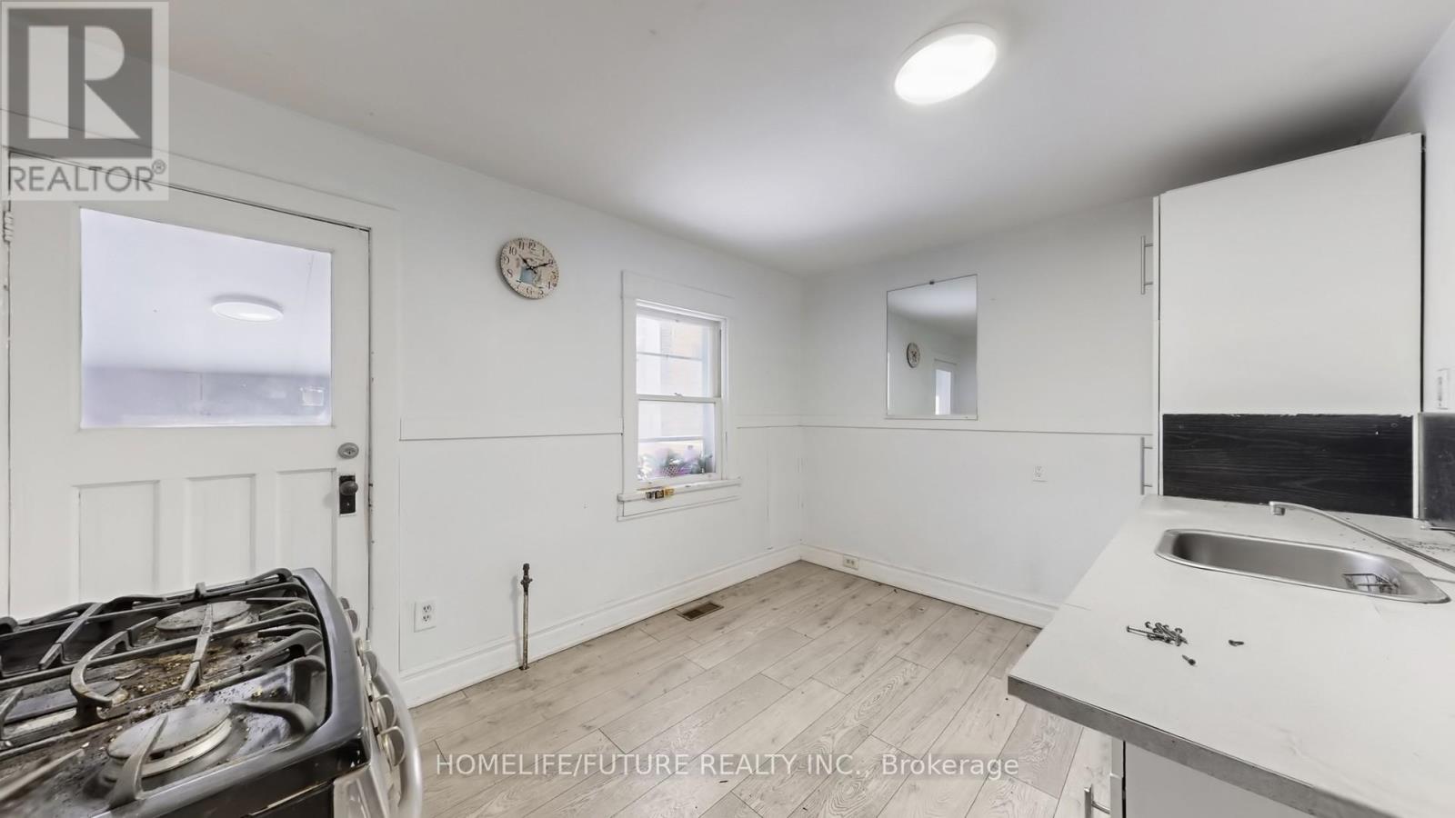 471 Vaughan Road, Toronto, Ontario  M6C 2P5 - Photo 19 - C12775912