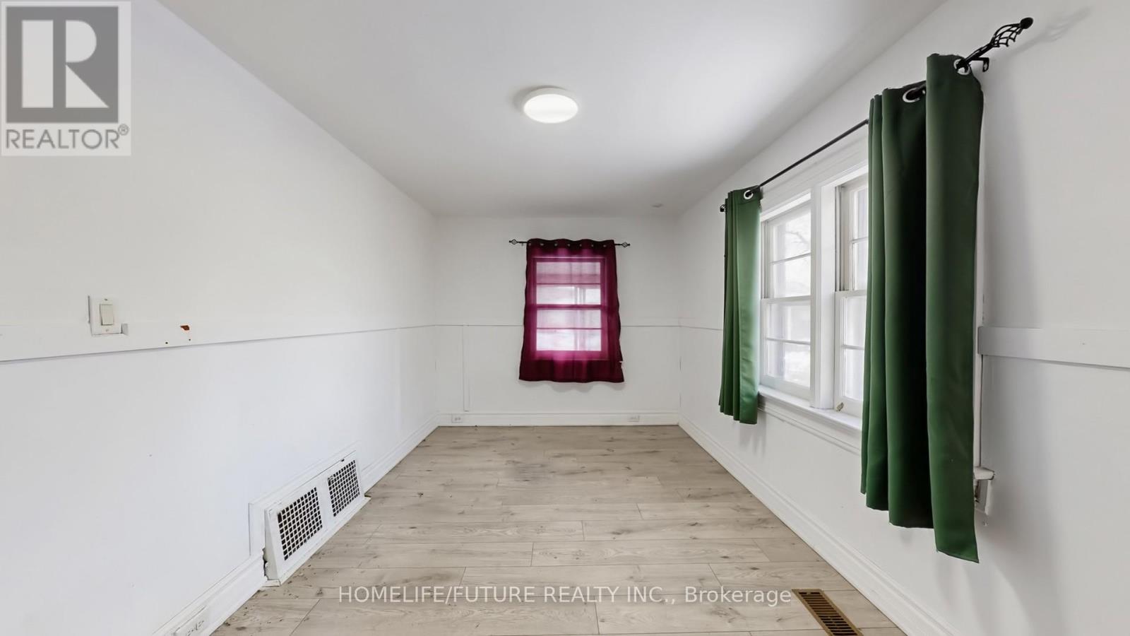 471 Vaughan Road, Toronto, Ontario  M6C 2P5 - Photo 10 - C12775912