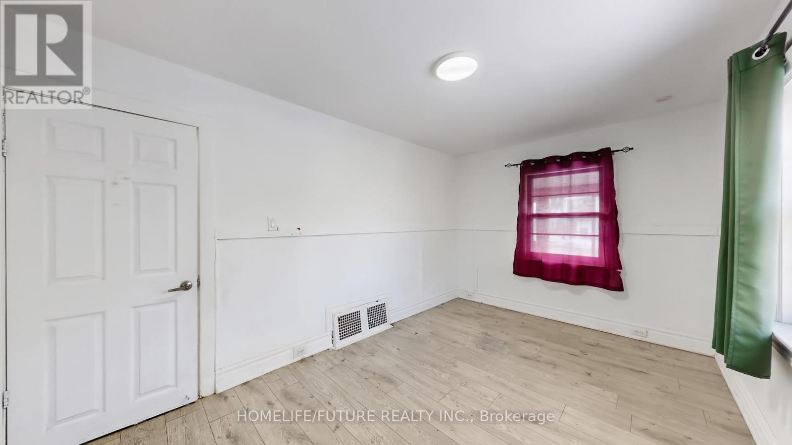 471 Vaughan Road, Toronto, Ontario  M6C 2P5 - Photo 12 - C12775912