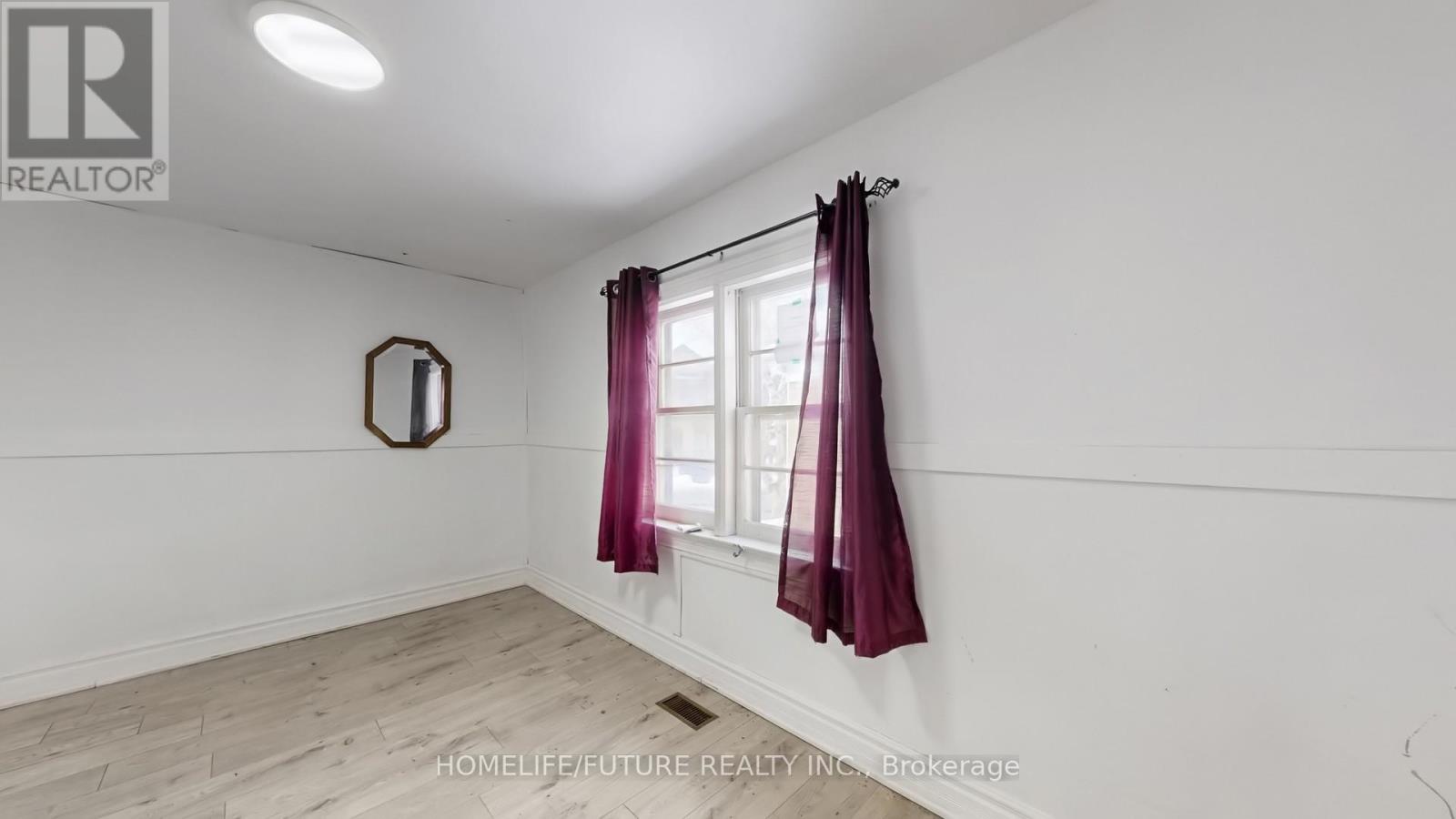 471 Vaughan Road, Toronto, Ontario  M6C 2P5 - Photo 16 - C12775912