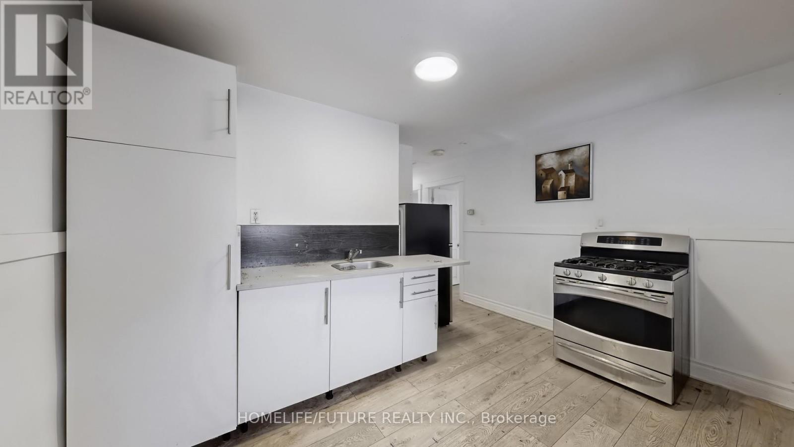 471 Vaughan Road, Toronto, Ontario  M6C 2P5 - Photo 18 - C12775912