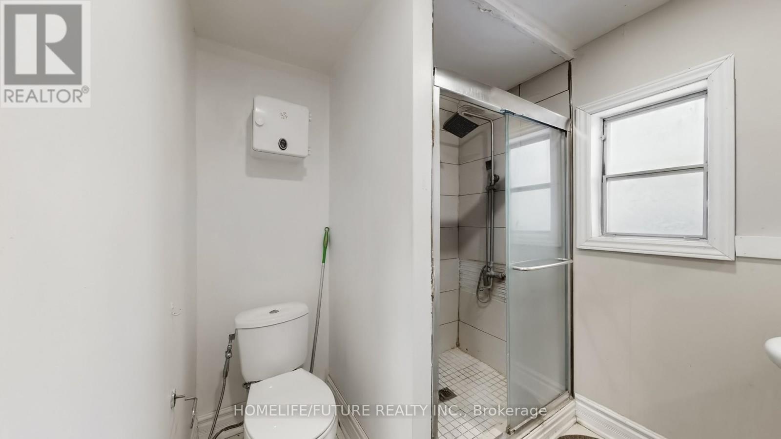 471 Vaughan Road, Toronto, Ontario  M6C 2P5 - Photo 21 - C12775912