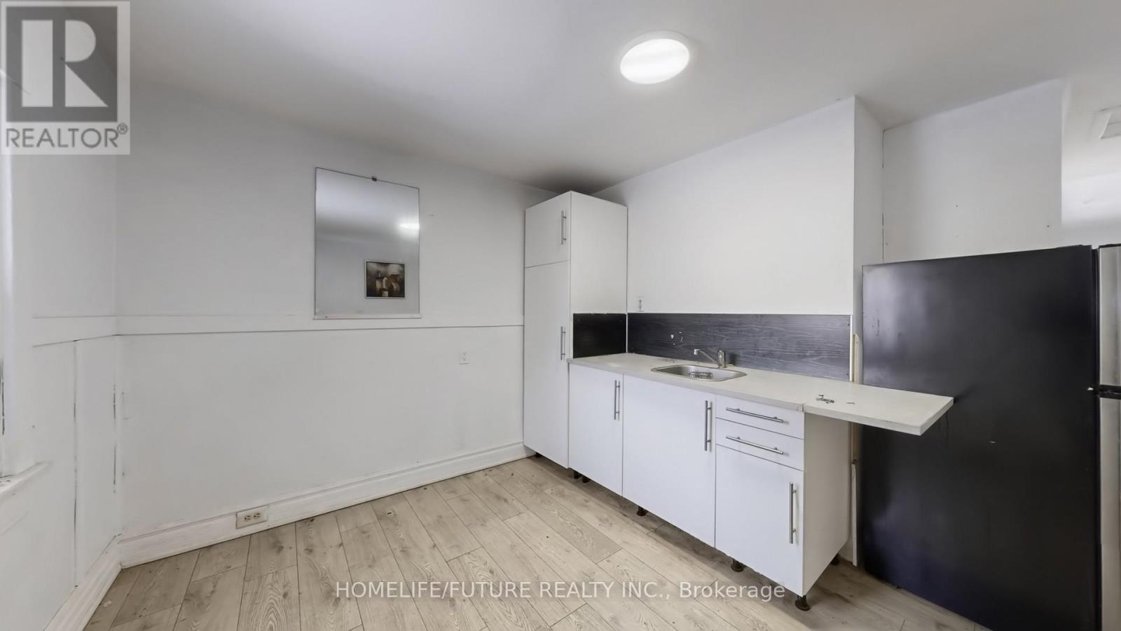 471 Vaughan Road, Toronto, Ontario  M6C 2P5 - Photo 17 - C12775912