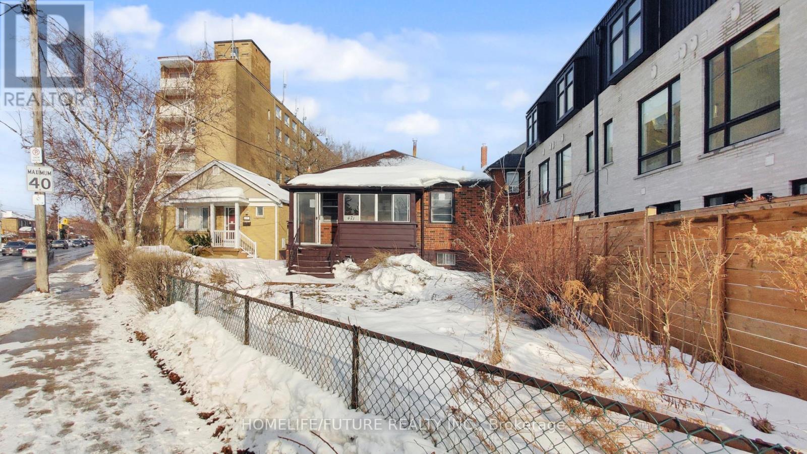 471 Vaughan Road, Toronto, Ontario  M6C 2P5 - Photo 2 - C12775912