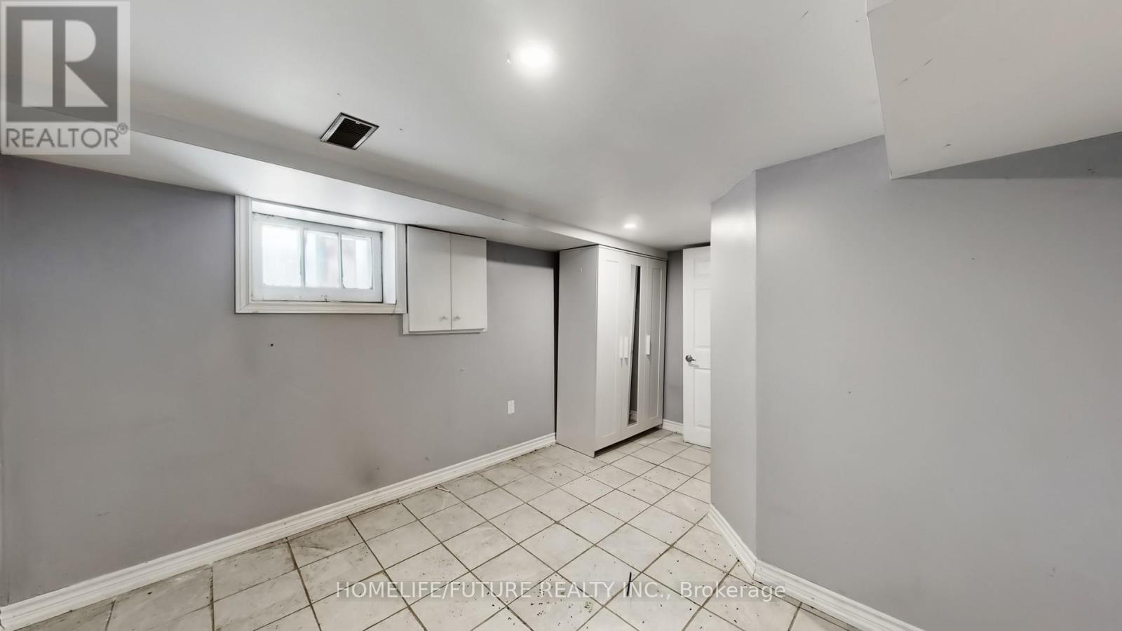 471 Vaughan Road, Toronto, Ontario  M6C 2P5 - Photo 31 - C12775912